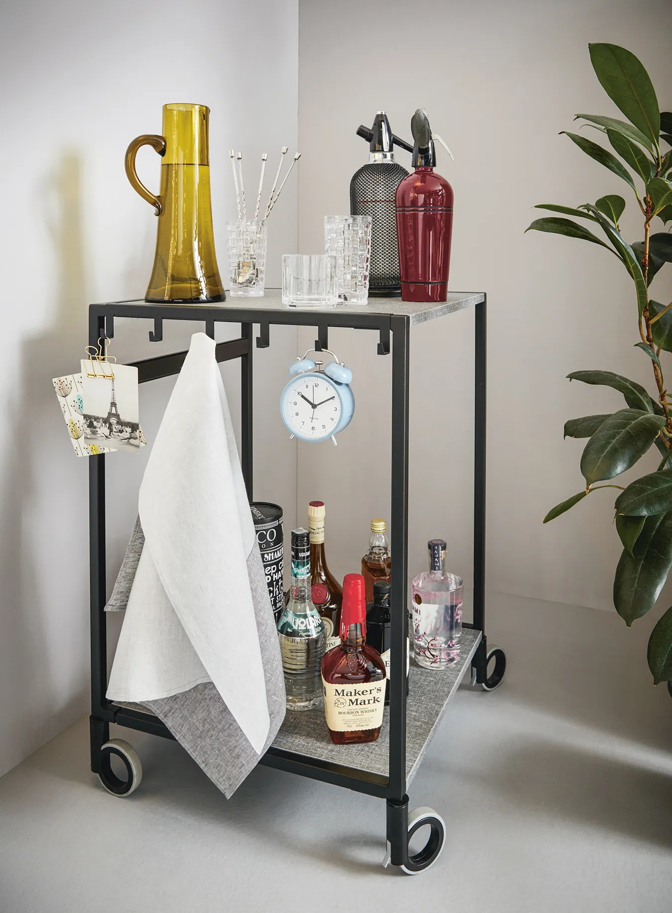 ALA-K035_SIE-L397M_Beistelltisch-1_2022.webp